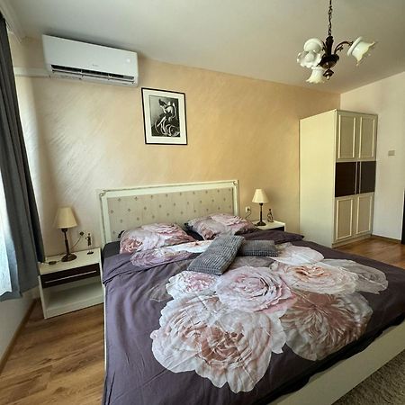 The Master And Margarita Apartment, Майстора И Маргарита, Two Bedroom Apartament Burgas City Exteriér fotografie